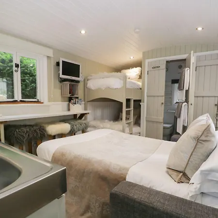 Woodmans Huts Haverthwaite