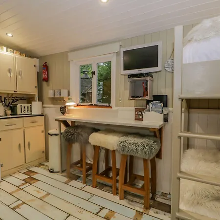 Campsite Woodmans Huts *