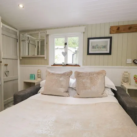 Woodmans Huts Кемпинг