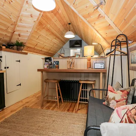 Campsite Woodmans Huts Haverthwaite