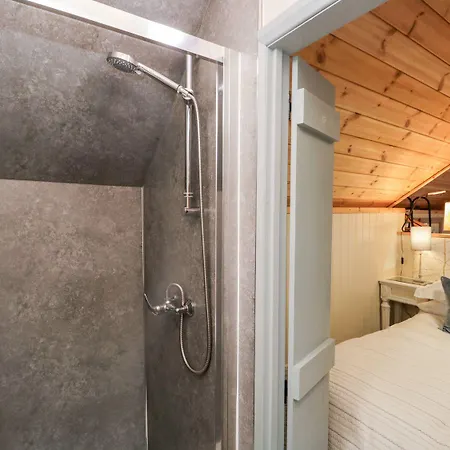 Woodmans Huts Haverthwaite