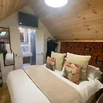 Campsite Woodmans Huts Haverthwaite